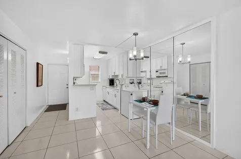 550 SW 2nd Avenue Boca Raton FL 33432