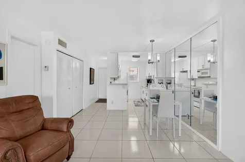 550 SW 2nd Avenue Boca Raton FL 33432