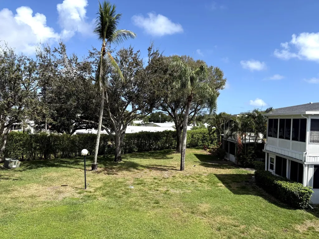 2825 SW 13th Street Delray Beach FL 33445