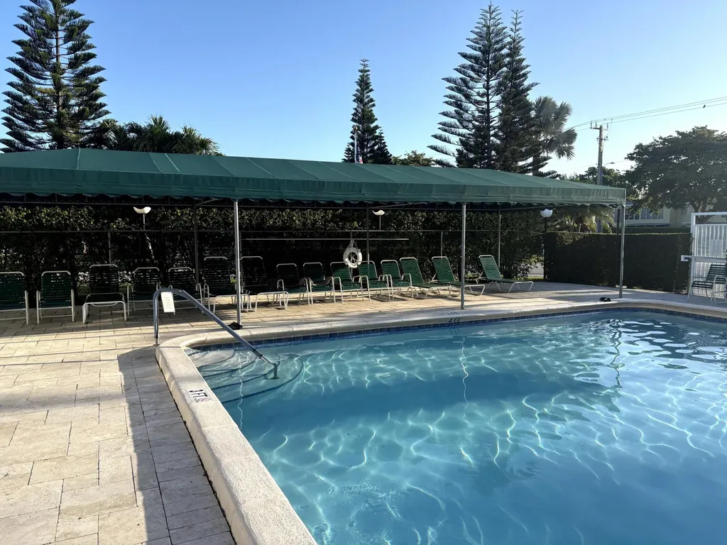 2825 SW 13th Street Delray Beach FL 33445