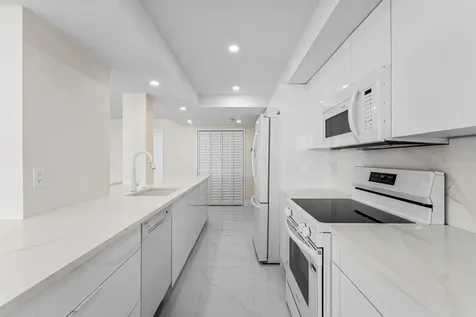 5460 N Ocean Drive Singer Island FL 33404