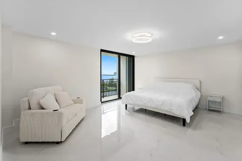 5460 N Ocean Drive Singer Island FL 33404
