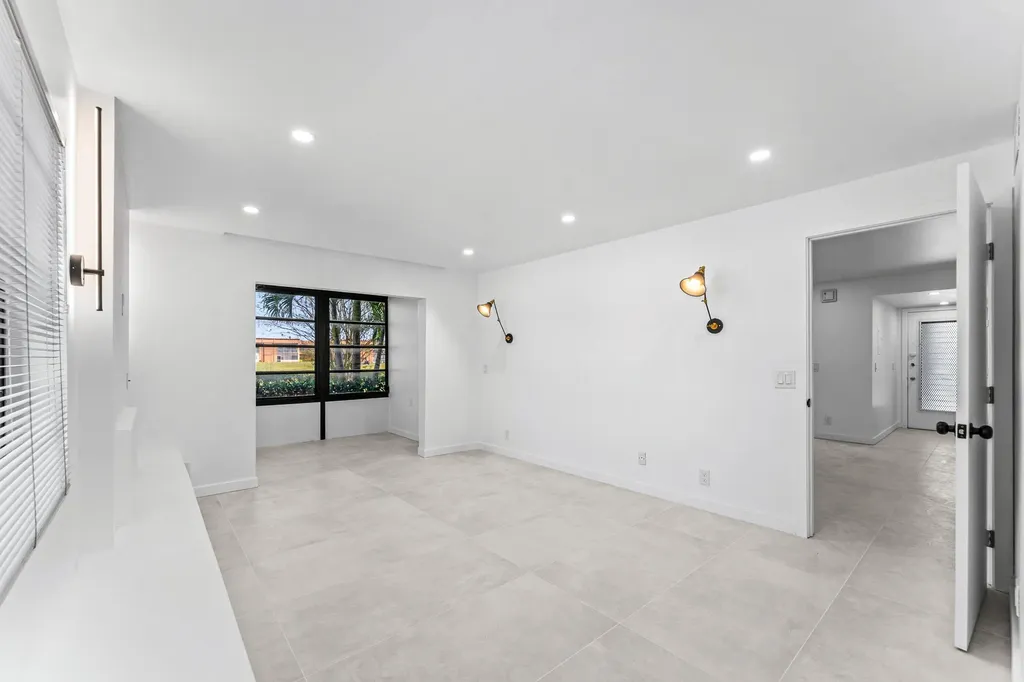 551 Piedmont L Delray Beach FL 33484
