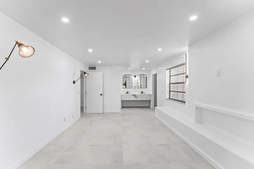 551 Piedmont L Delray Beach FL 33484