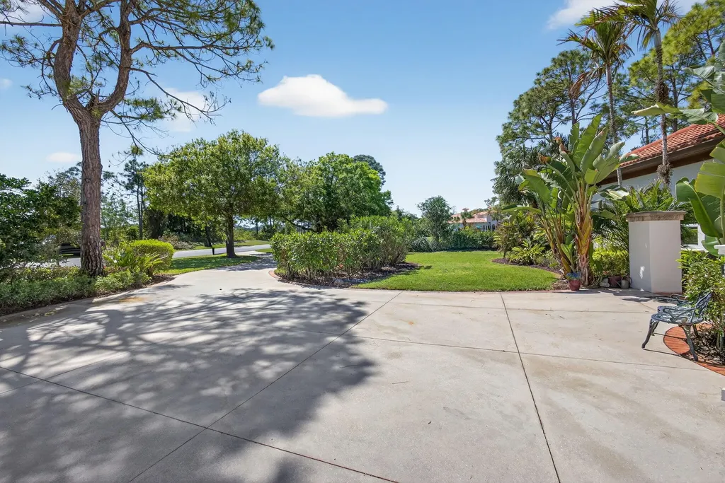 18764 SE Old Trail Drive Jupiter FL 33478