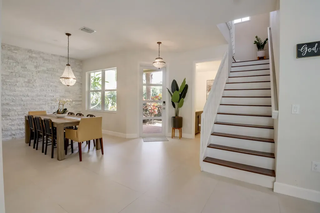 10894 Bitternut Hickory Lane Boynton Beach FL 33437