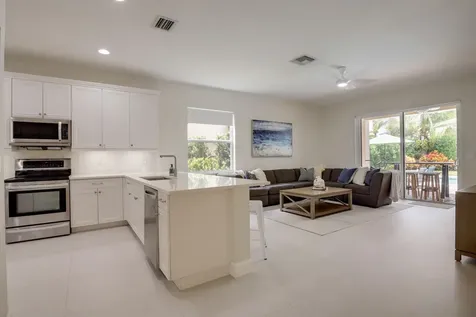 10894 Bitternut Hickory Lane Boynton Beach FL 33437