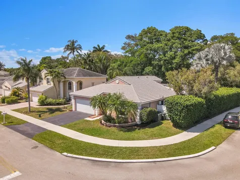 5303 NW 53rd Street Coconut Creek FL 33073