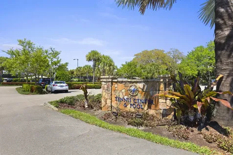 5172 SE Club Way Stuart FL 34997
