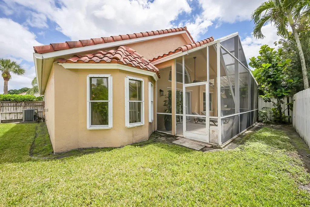 2649 Fairway Cove Court Wellington FL 33414