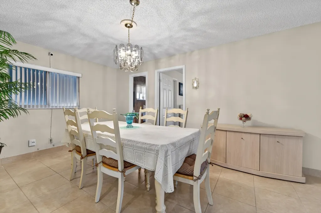 1601 SW 18th Street SW Boynton Beach FL 33426