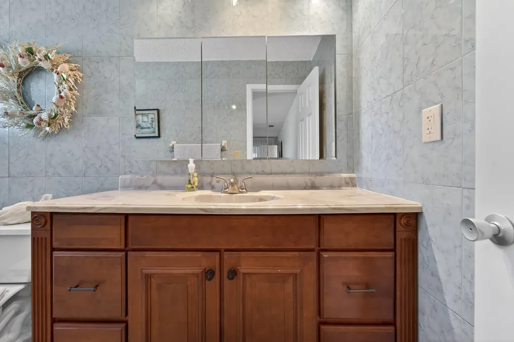 1601 SW 18th Street SW Boynton Beach FL 33426