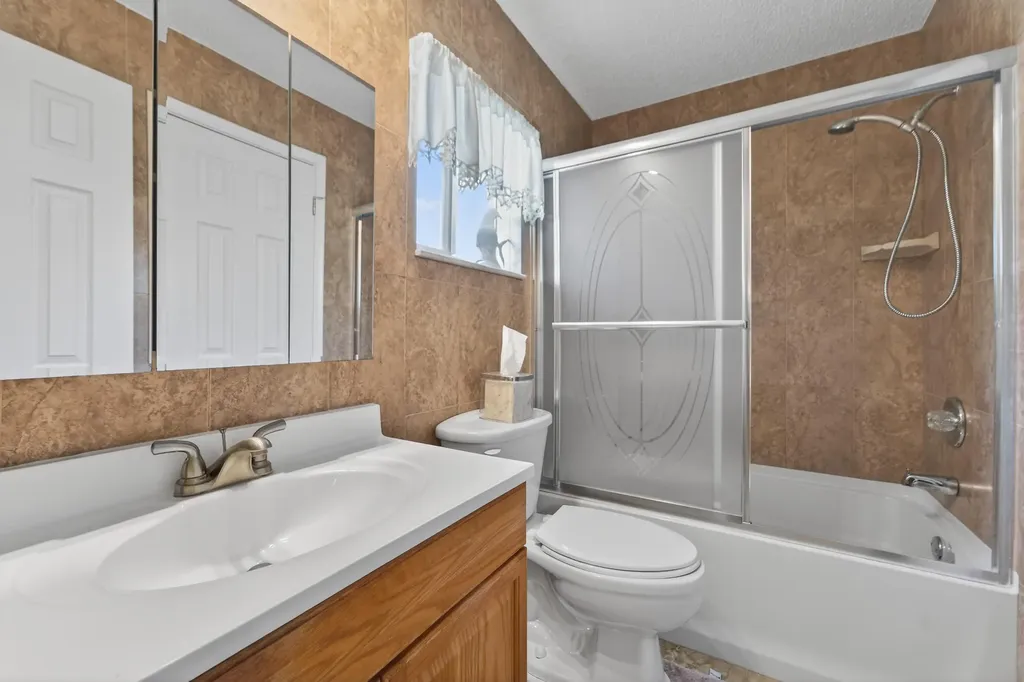 1601 SW 18th Street SW Boynton Beach FL 33426