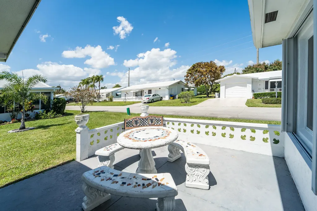 1601 SW 18th Street SW Boynton Beach FL 33426