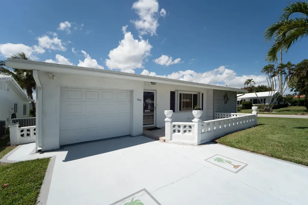 1601 SW 18th Street SW Boynton Beach FL 33426