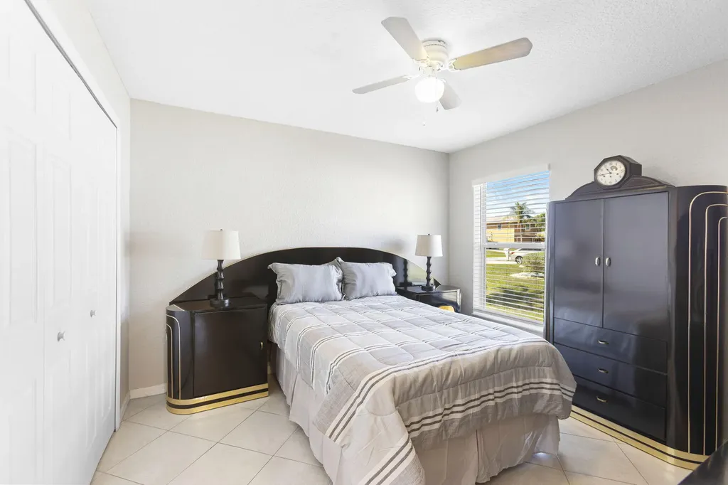 861 SE Cavern Avenue Port St Lucie FL 34983