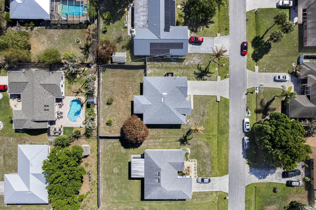 861 SE Cavern Avenue Port St Lucie FL 34983