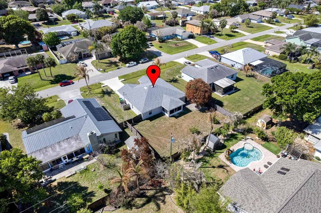 861 SE Cavern Avenue Port St Lucie FL 34983