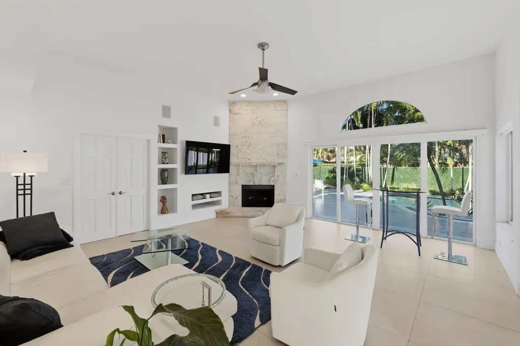 607 Intracoastal Drive Fort Lauderdale FL 33304