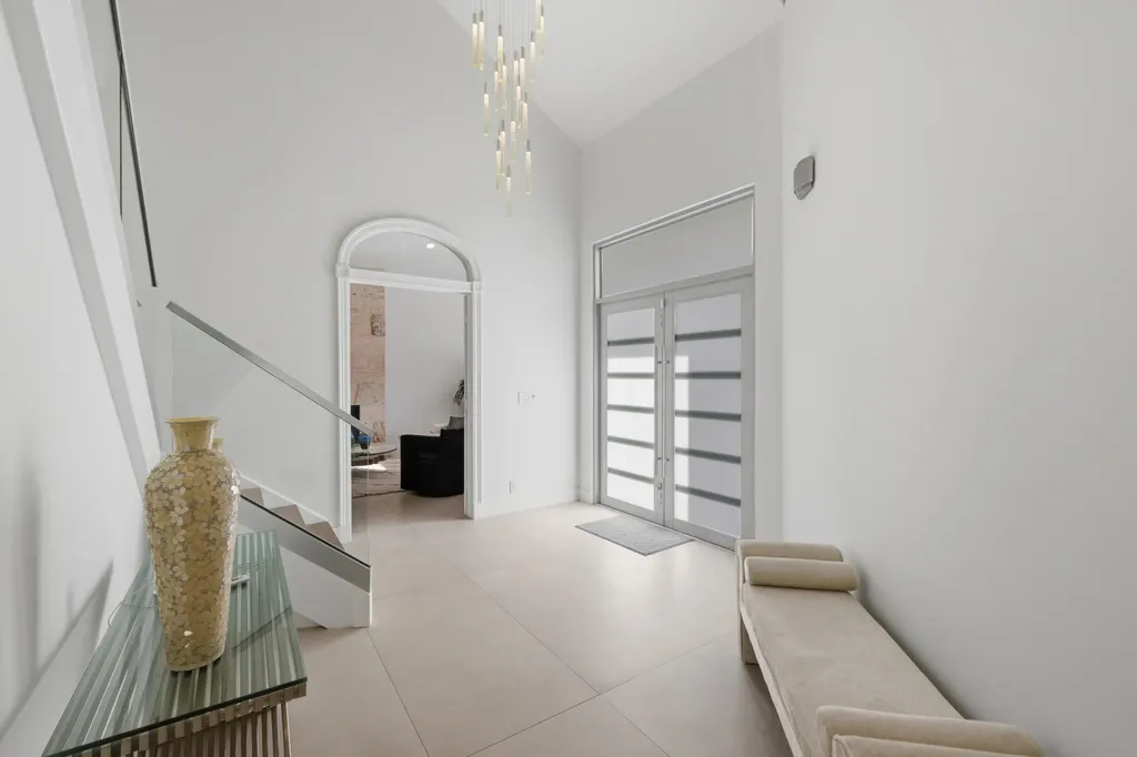 607 Intracoastal Drive Fort Lauderdale FL 33304