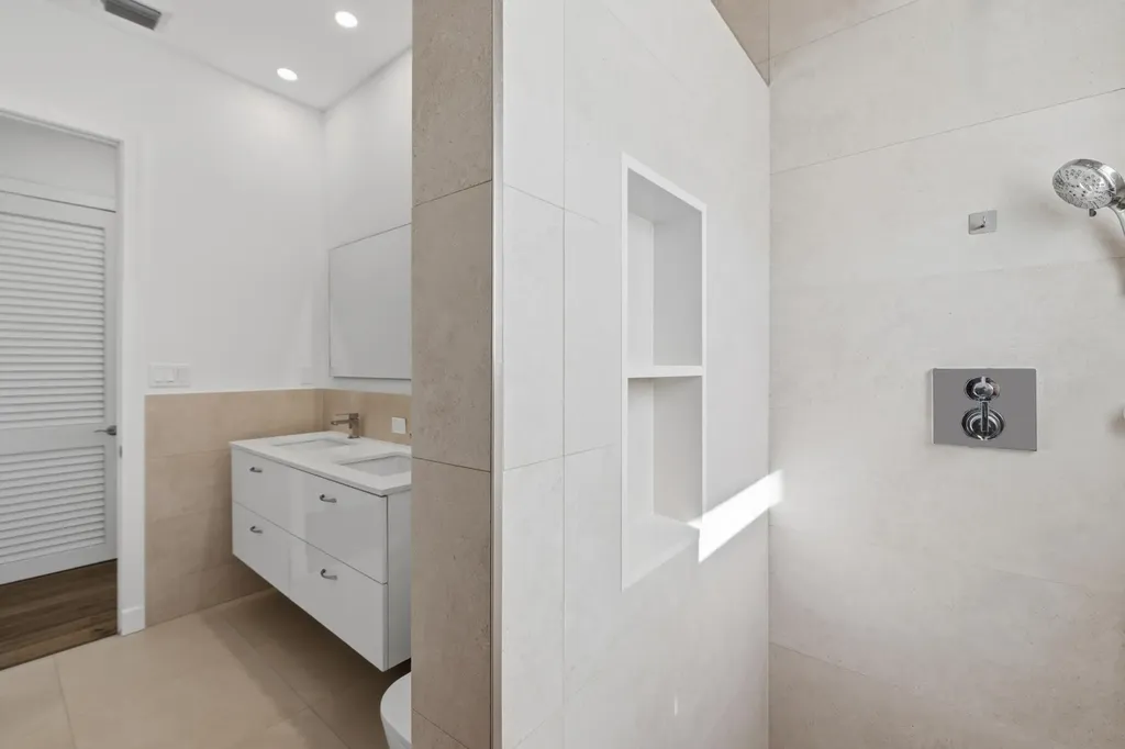 607 Intracoastal Drive Fort Lauderdale FL 33304