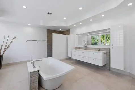 607 Intracoastal Drive Fort Lauderdale FL 33304