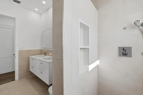 607 Intracoastal Drive Fort Lauderdale FL 33304