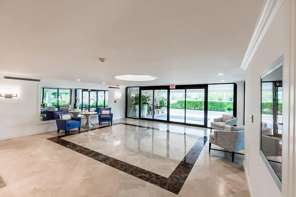250 Bradley Place Palm Beach FL 33480