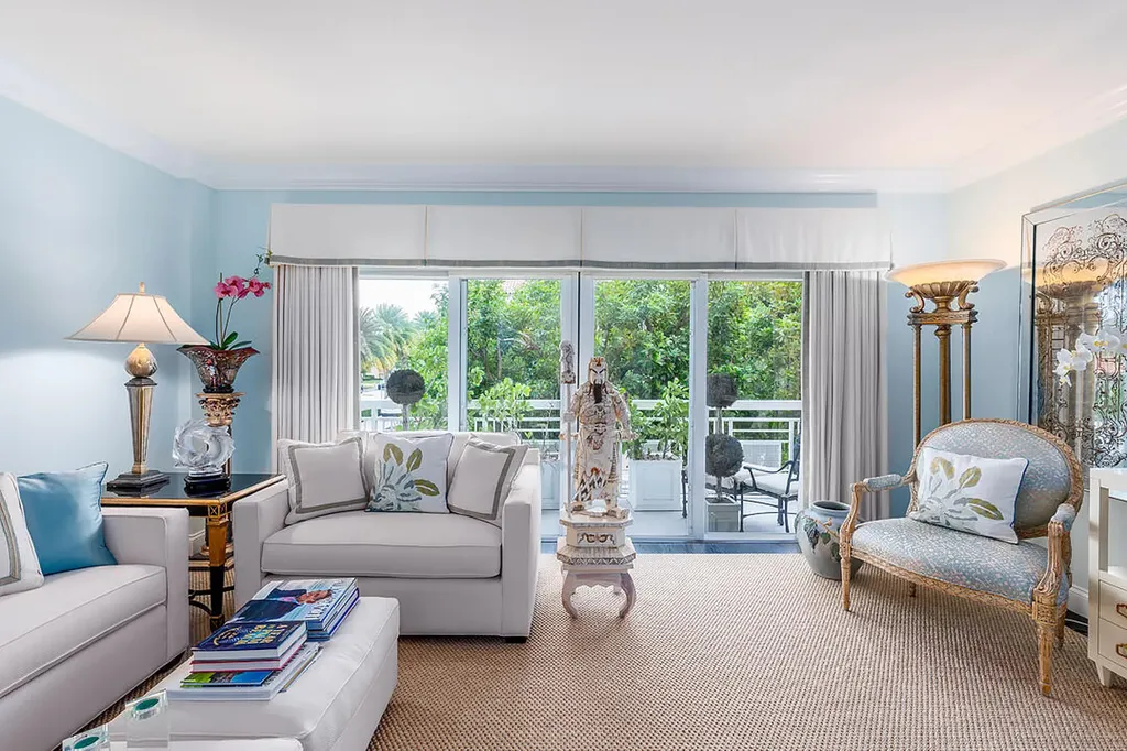 250 Bradley Place Palm Beach FL 33480