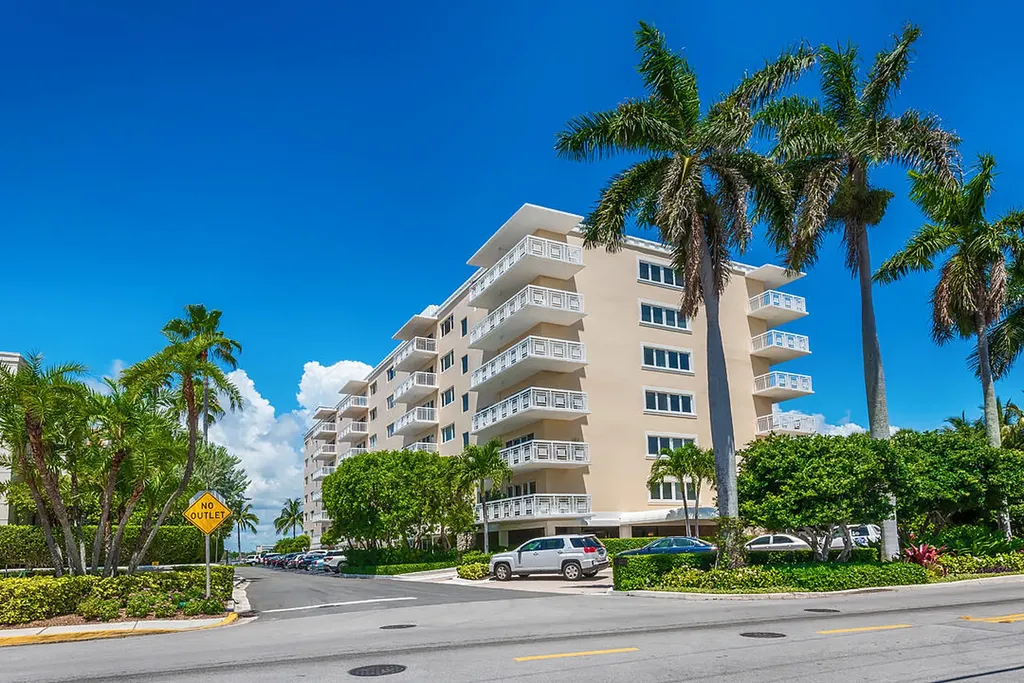 250 Bradley Place Palm Beach FL 33480