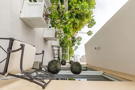 250 Bradley Place Palm Beach FL 33480