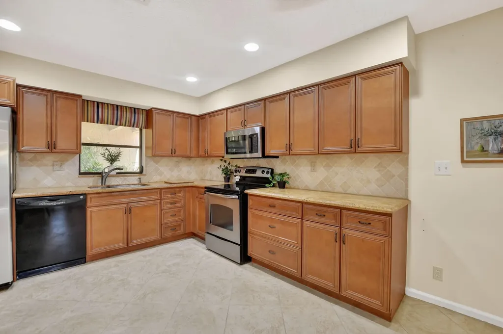 20021 Back 9 Drive Boca Raton FL 33498