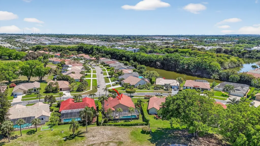 20021 Back 9 Drive Boca Raton FL 33498
