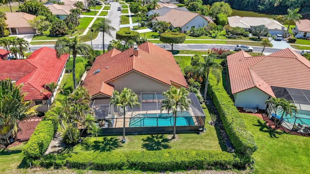 20021 Back 9 Drive Boca Raton FL 33498