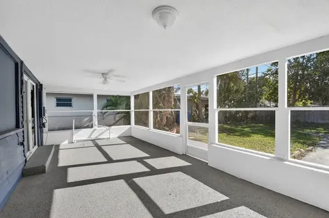 1006 S M Street Lake Worth Beach FL 33460