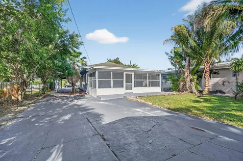 1006 S M Street Lake Worth Beach FL 33460