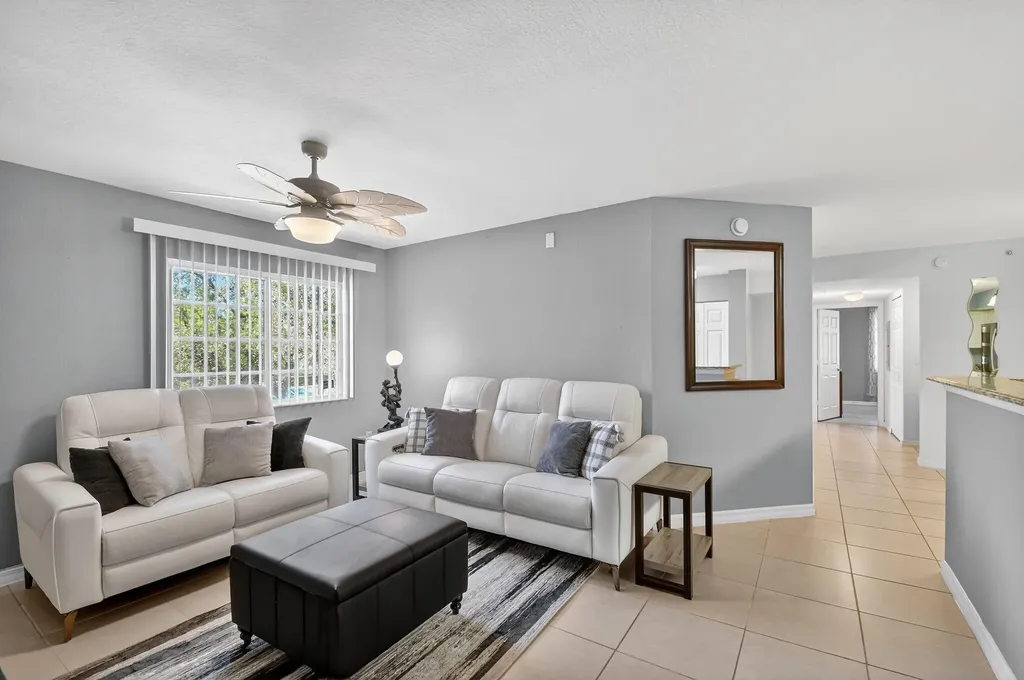 6769 Heritage Grande Boynton Beach FL 33437