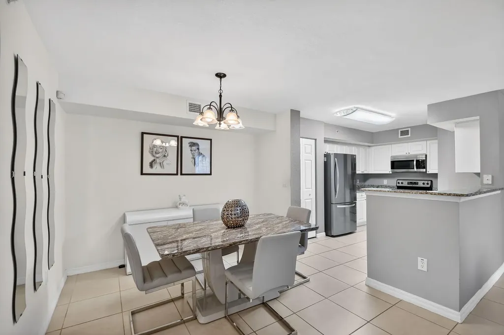 6769 Heritage Grande Boynton Beach FL 33437