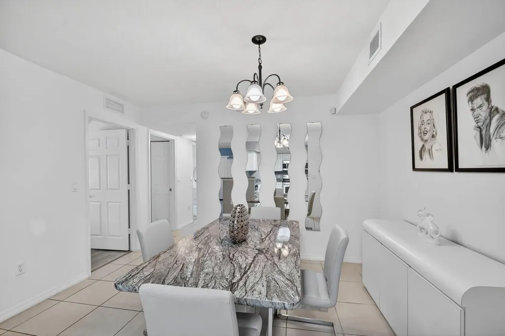 6769 Heritage Grande Boynton Beach FL 33437