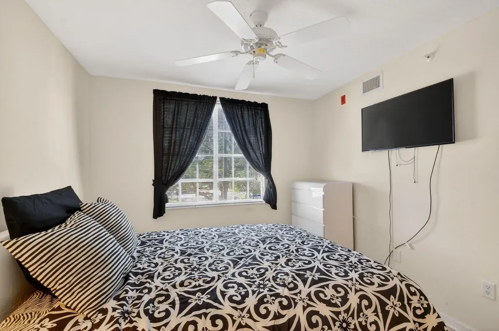 6769 Heritage Grande Boynton Beach FL 33437