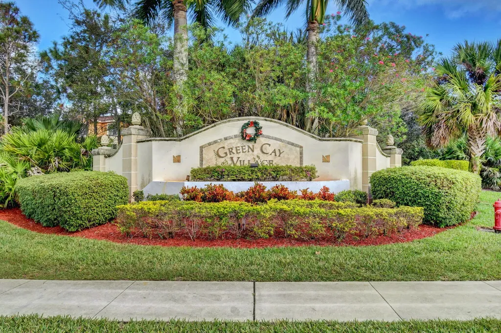6769 Heritage Grande Boynton Beach FL 33437
