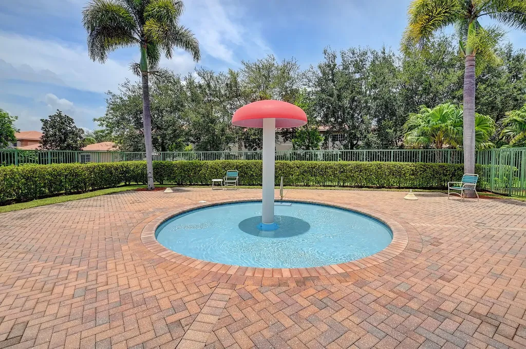 6769 Heritage Grande Boynton Beach FL 33437