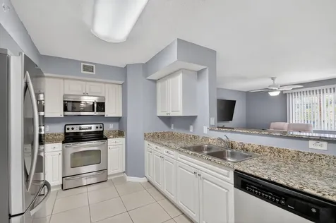 6769 Heritage Grande Boynton Beach FL 33437
