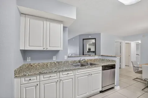 6769 Heritage Grande Boynton Beach FL 33437