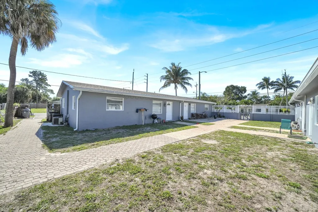 4733 Mulberry Street Lake Worth Beach FL 33461