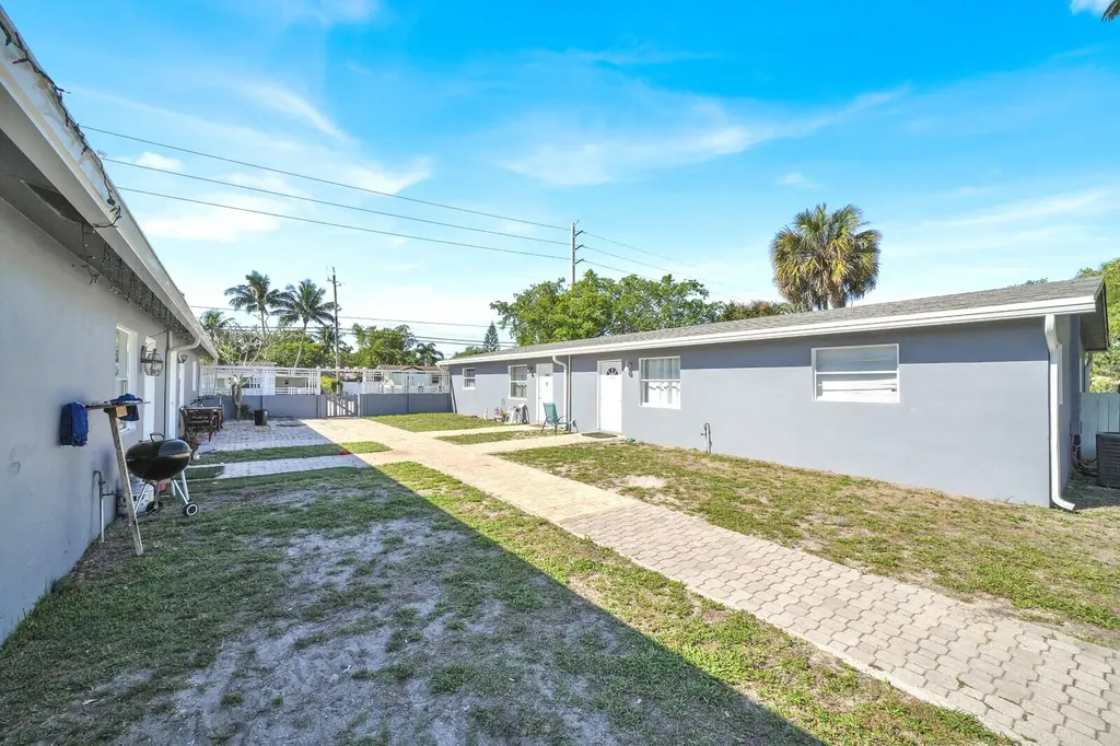 4733 Mulberry Street Lake Worth Beach FL 33461