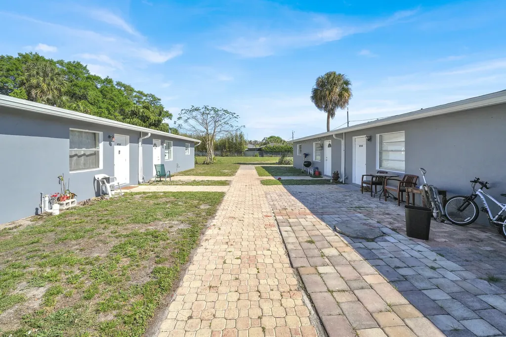 4733 Mulberry Street Lake Worth Beach FL 33461