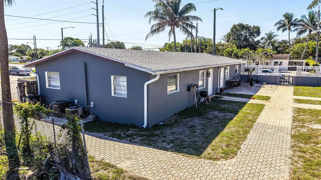 4733 Mulberry Street Lake Worth Beach FL 33461