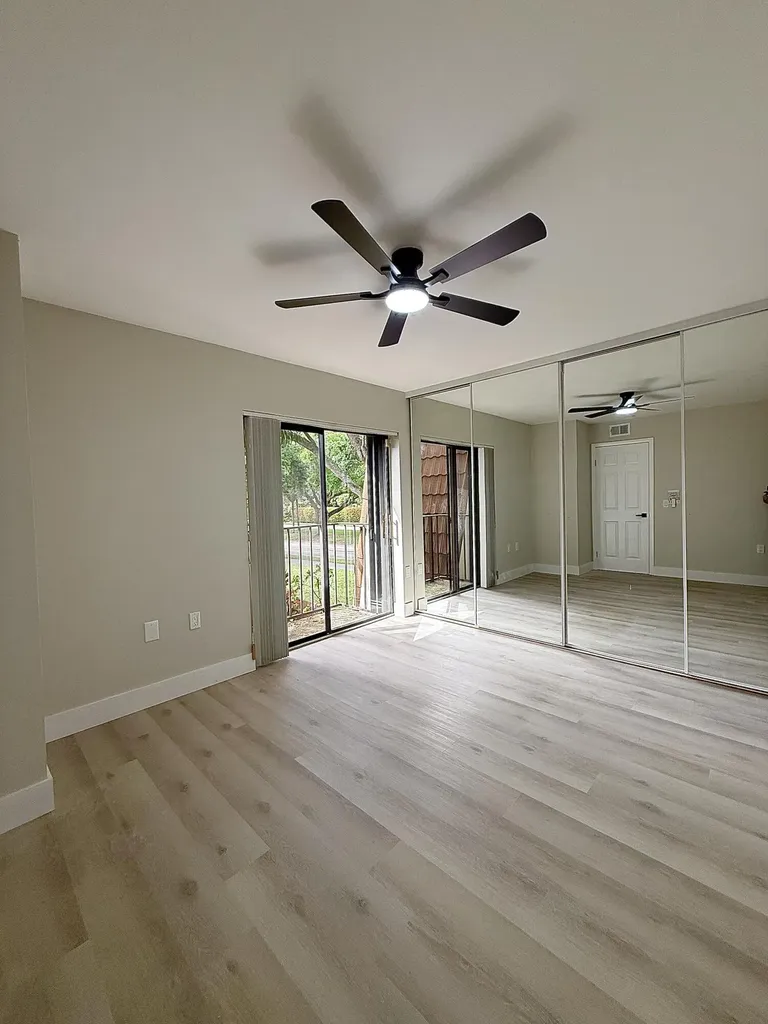205 Charter Way West Palm Beach FL 33407