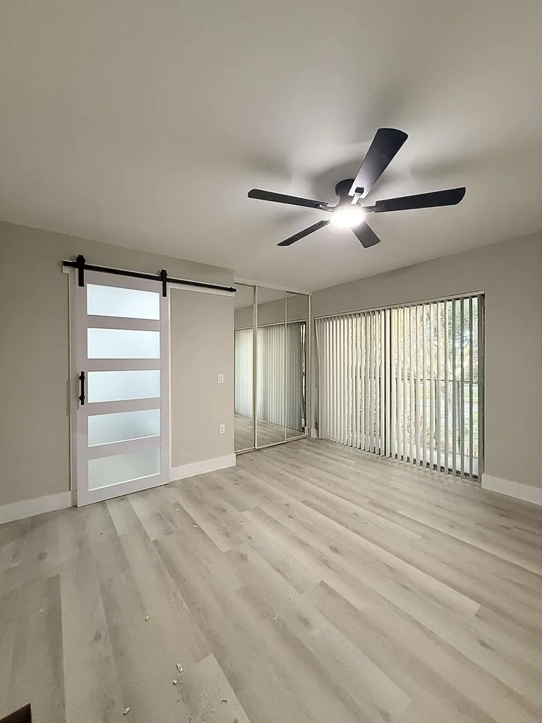 205 Charter Way West Palm Beach FL 33407